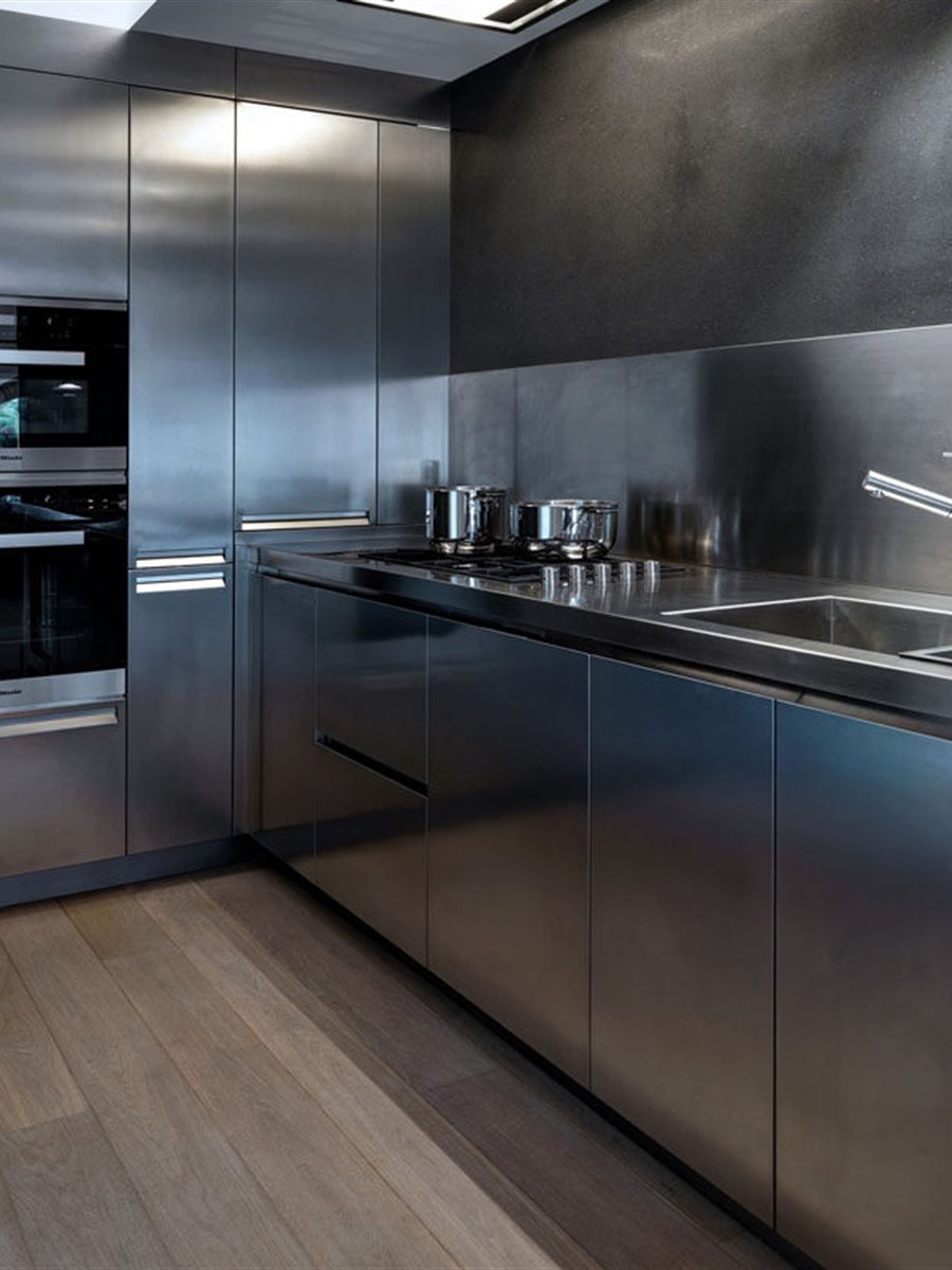 Kitchen Equipment cut-to-length stainless steel application