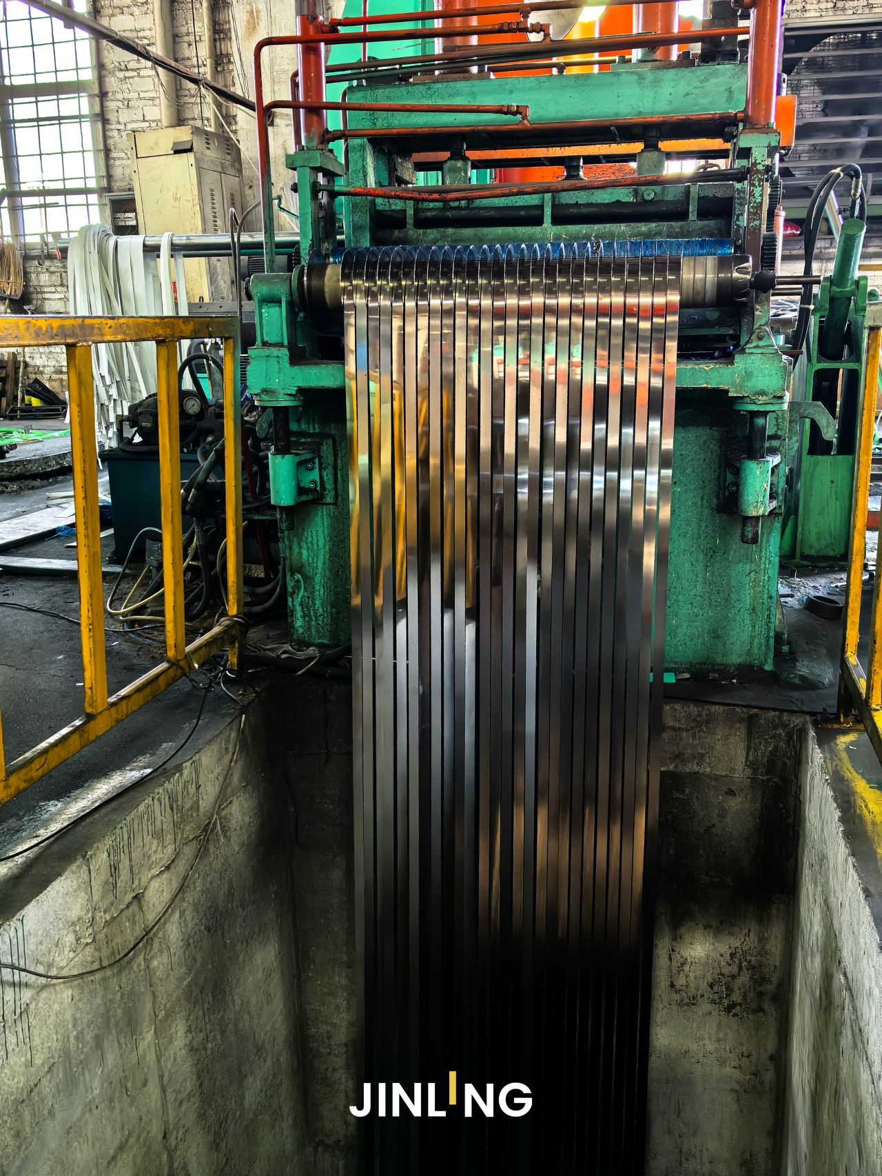 Stainless steel slitting and edging capability