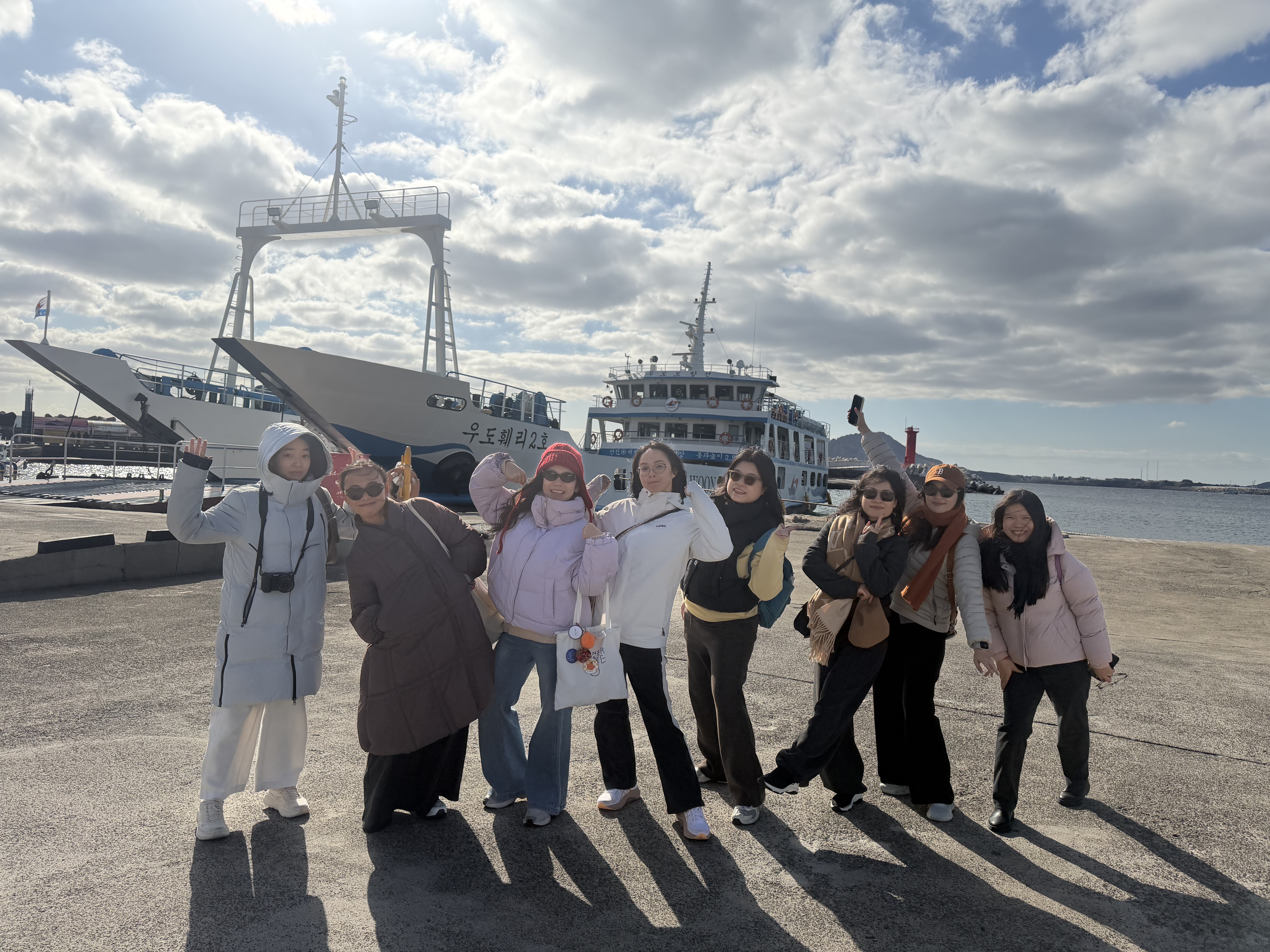 Jinling Metals export support team during company activity